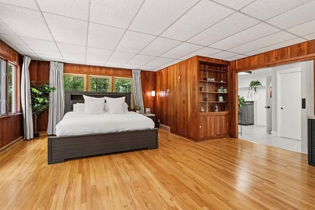 12537 S Wolcott, Sawyer, MI 49125