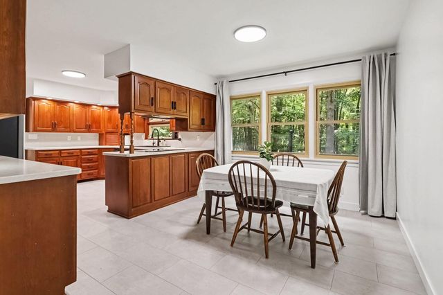 12537 S Wolcott, Sawyer, MI 49125