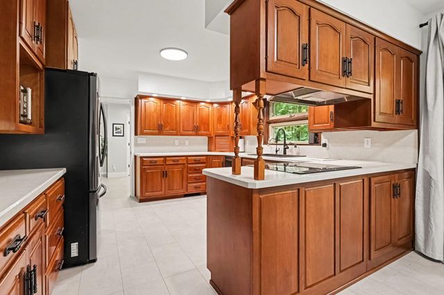 12537 S Wolcott, Sawyer, MI 49125