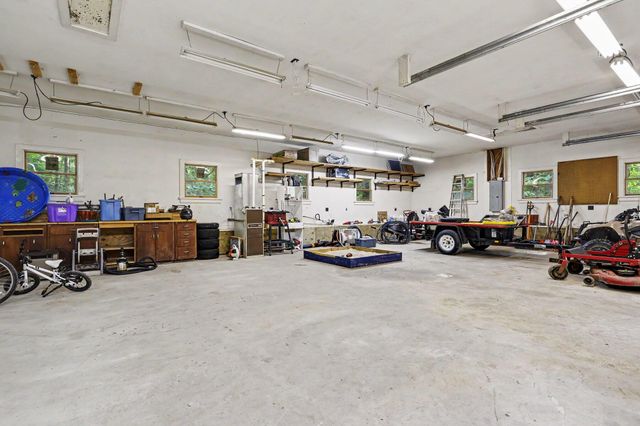 12537 S Wolcott, Sawyer, MI 49125