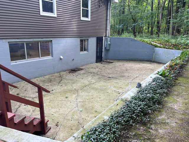 12537 S Wolcott, Sawyer, MI 49125