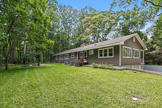 12537 S Wolcott, Sawyer, MI 49125