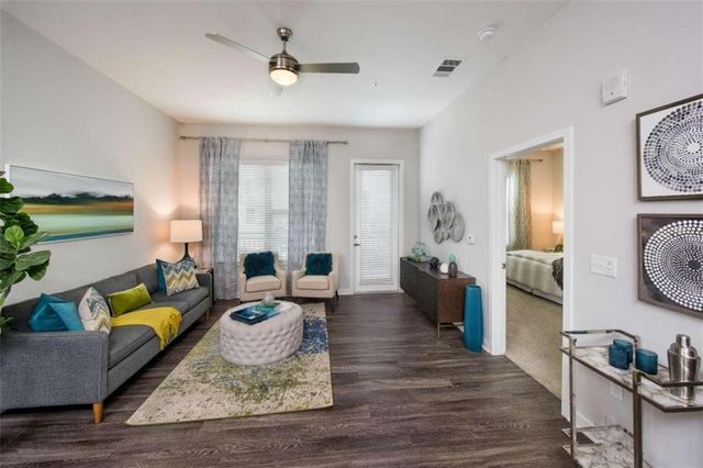 1490 W Ernest Barrett W Parkway 423, Kennesaw, GA 30152