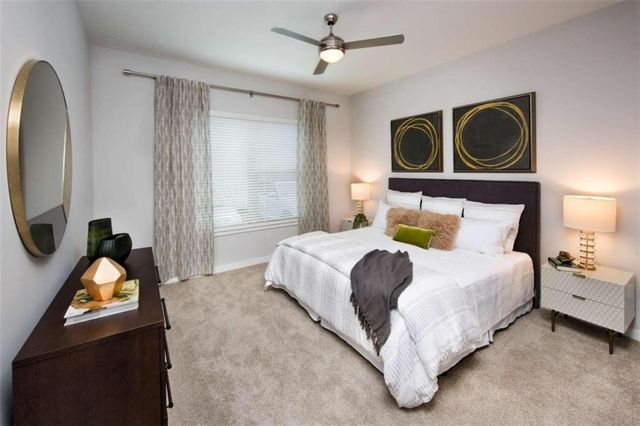 1490 W Ernest Barrett W Parkway 423, Kennesaw, GA 30152