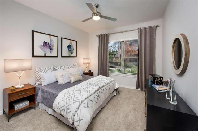 1490 W Ernest Barrett W Parkway 423, Kennesaw, GA 30152