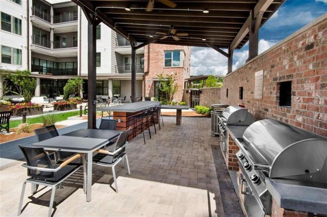 1490 W Ernest Barrett W Parkway 423, Kennesaw, GA 30152