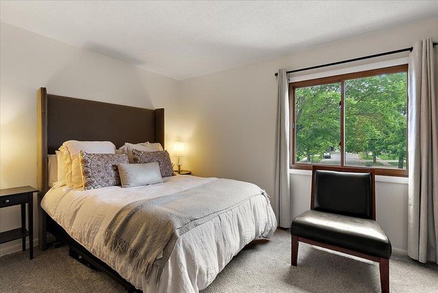 1944 Lenawee Road SE, Grand Rapids, MI 49506
