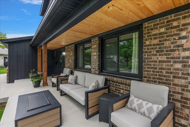 1944 Lenawee Road SE, Grand Rapids, MI 49506
