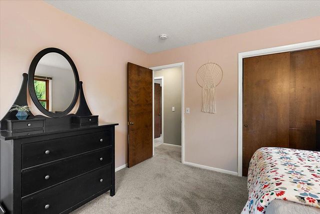 1944 Lenawee Road SE, Grand Rapids, MI 49506