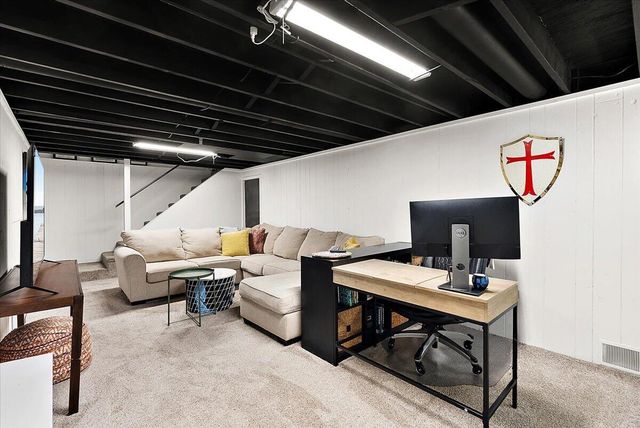 1944 Lenawee Road SE, Grand Rapids, MI 49506