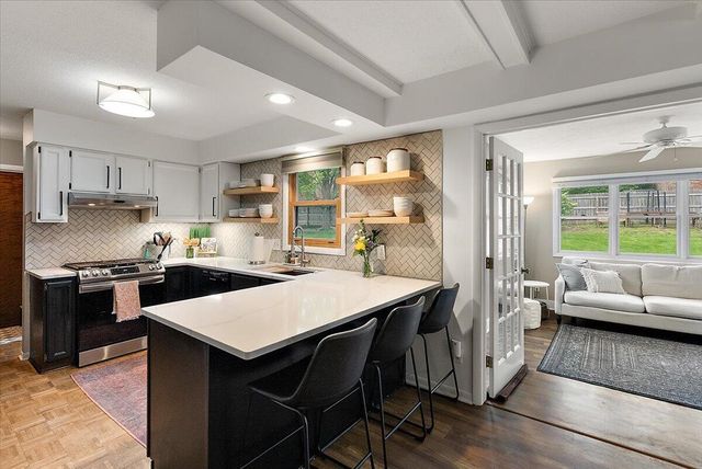1944 Lenawee Road SE, Grand Rapids, MI 49506