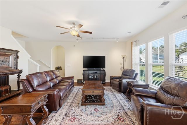 225 Willow Point Circle, Savannah, GA 31407