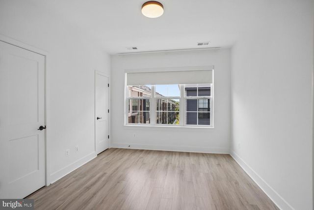 7332 BLADE DR, Falls Church, VA 22042