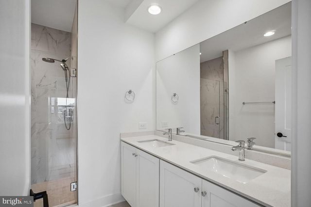 7332 BLADE DR, Falls Church, VA 22042