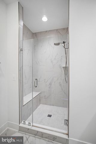 7332 BLADE DR, Falls Church, VA 22042