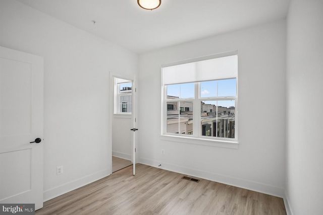 7332 BLADE DR, Falls Church, VA 22042
