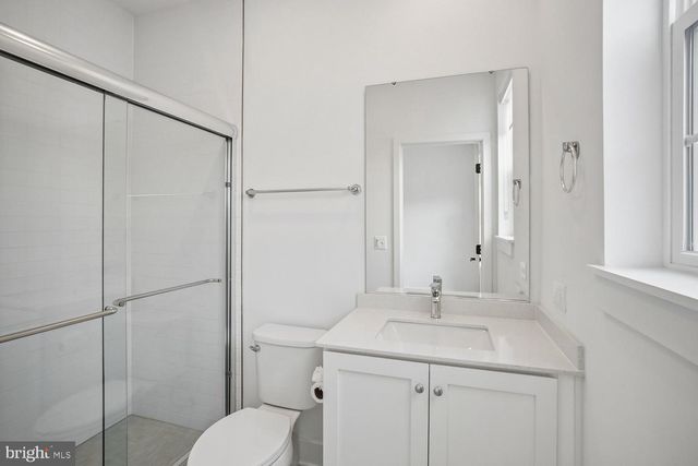 7332 BLADE DR, Falls Church, VA 22042