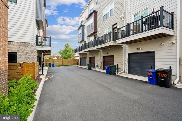 7332 BLADE DR, Falls Church, VA 22042