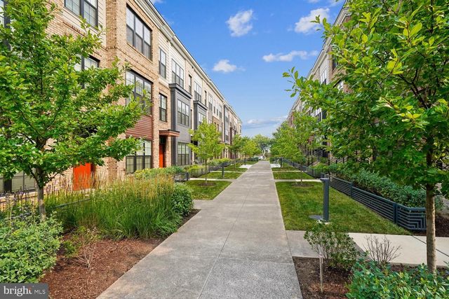 7332 BLADE DR, Falls Church, VA 22042