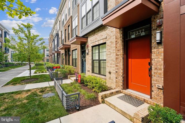 7332 BLADE DR, Falls Church, VA 22042