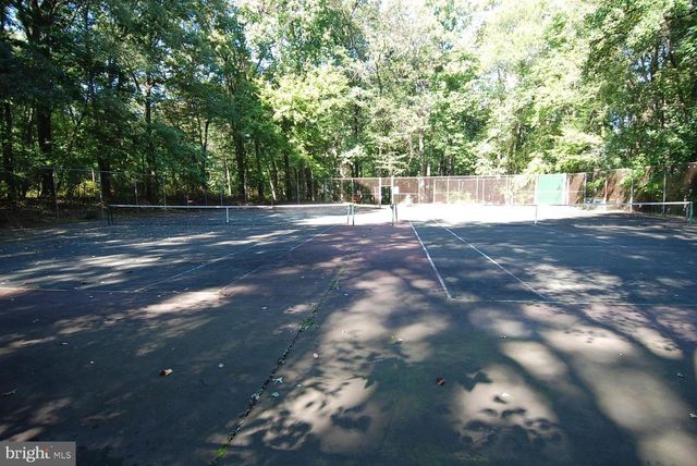 7332 BLADE DR, Falls Church, VA 22042