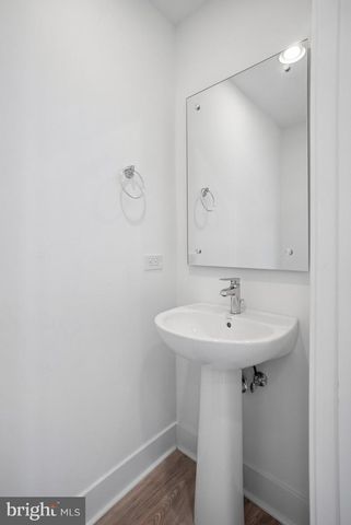 7332 BLADE DR, Falls Church, VA 22042
