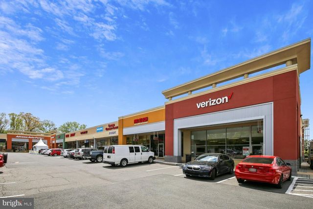 7332 BLADE DR, Falls Church, VA 22042