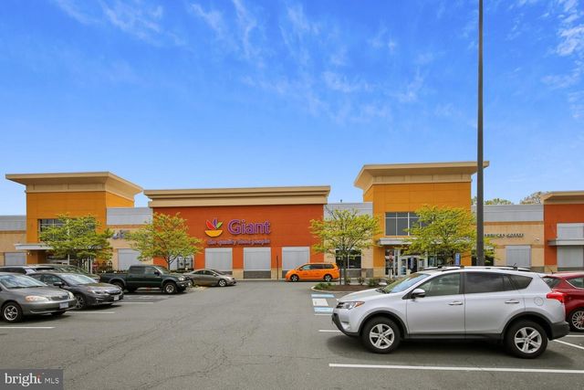 7332 BLADE DR, Falls Church, VA 22042