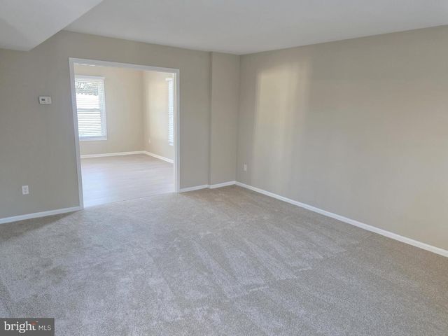 17 STAYMAN LN, Sewell, NJ 08080