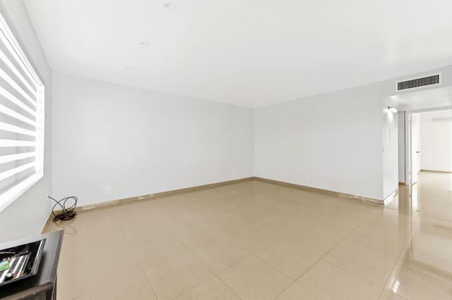 471 Capri J Drive, Delray Beach, FL 33484