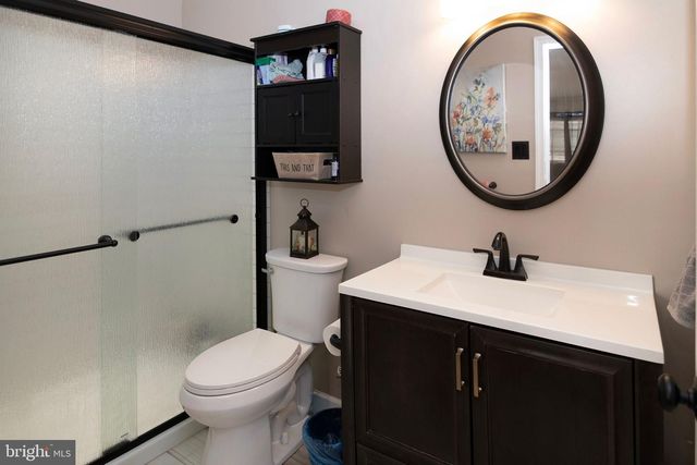 26 MULBERRY ST, Sicklerville, NJ 08081