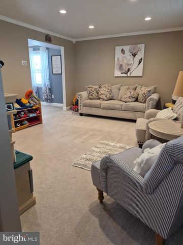 26 MULBERRY ST, Sicklerville, NJ 08081