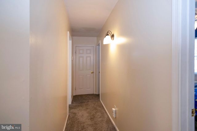 26 MULBERRY ST, Sicklerville, NJ 08081