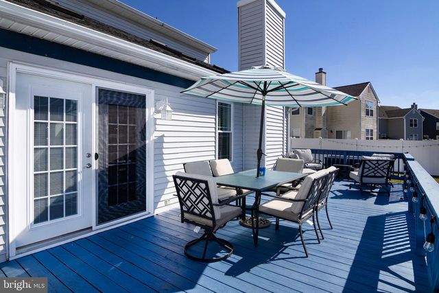 26 MULBERRY ST, Sicklerville, NJ 08081