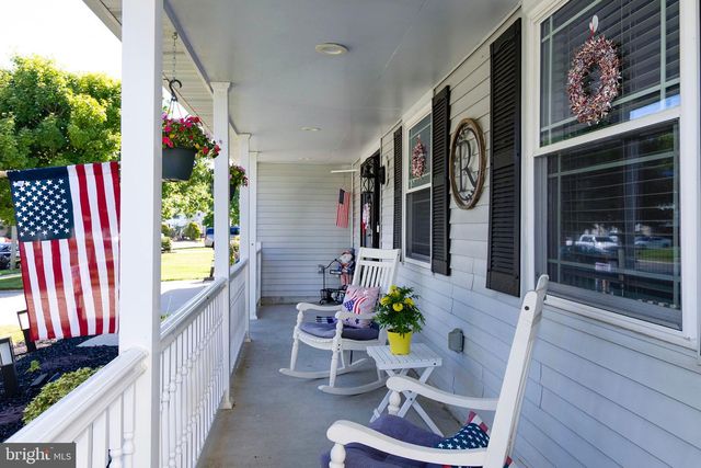 26 MULBERRY ST, Sicklerville, NJ 08081