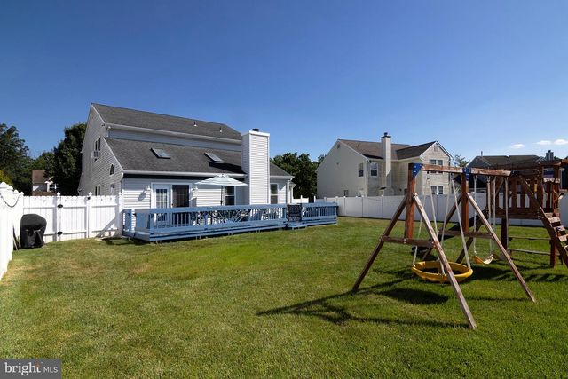 26 MULBERRY ST, Sicklerville, NJ 08081