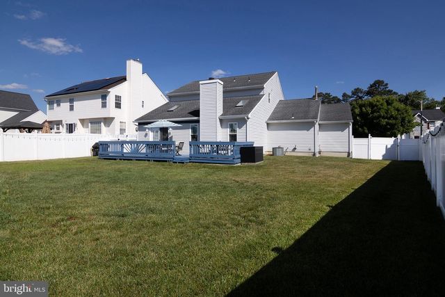 26 MULBERRY ST, Sicklerville, NJ 08081