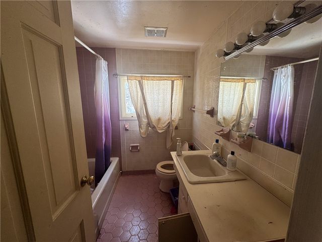 141 Ledgerock Lane, Brighton, NY 14618