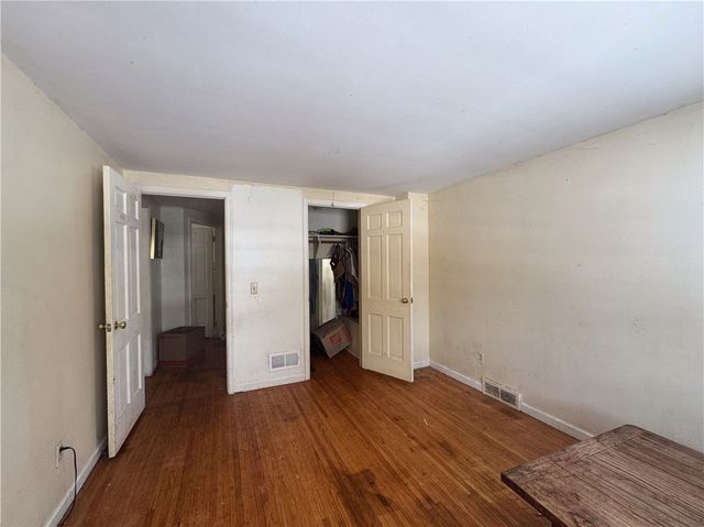 141 Ledgerock Lane, Brighton, NY 14618