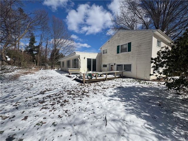 141 Ledgerock Lane, Brighton, NY 14618