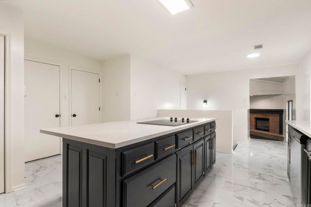 13721 Saint Charles Boulevard, Little Rock, AR 72211