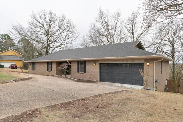 13721 Saint Charles Boulevard, Little Rock, AR 72211