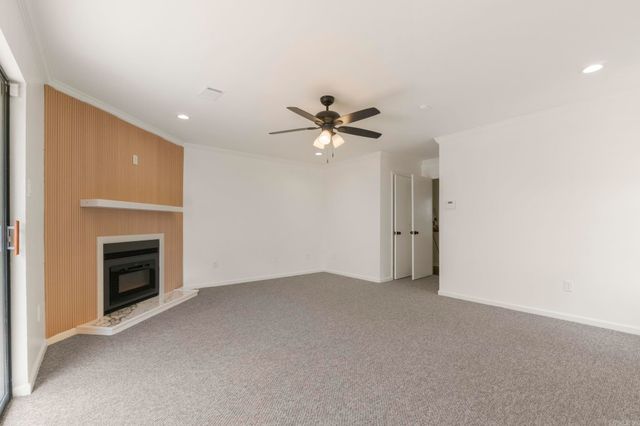 13721 Saint Charles Boulevard, Little Rock, AR 72211