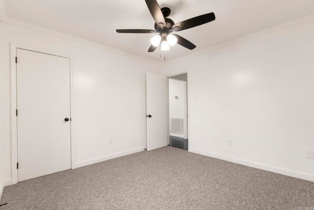 13721 Saint Charles Boulevard, Little Rock, AR 72211