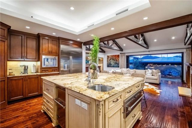 1029 E Acacia, El Segundo, CA 90245