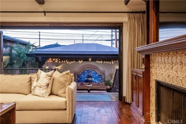 1029 E Acacia, El Segundo, CA 90245