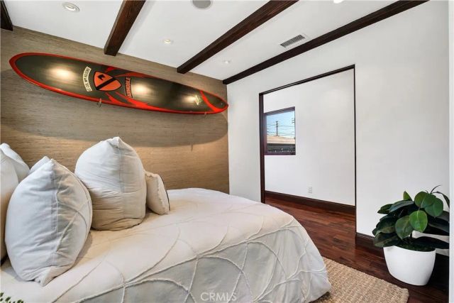 1029 E Acacia, El Segundo, CA 90245