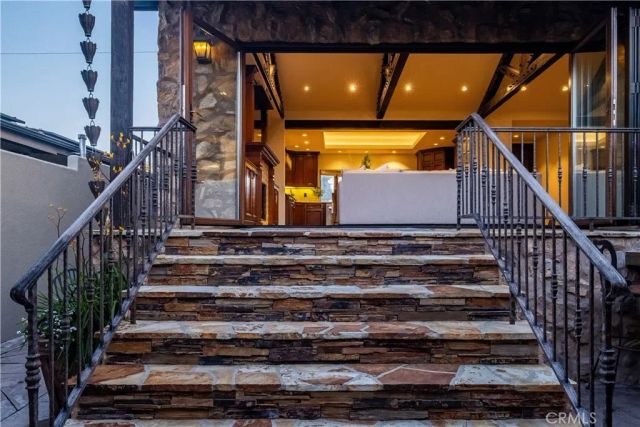 1029 E Acacia, El Segundo, CA 90245
