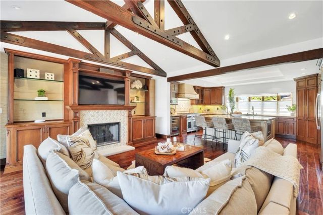 1029 E Acacia, El Segundo, CA 90245