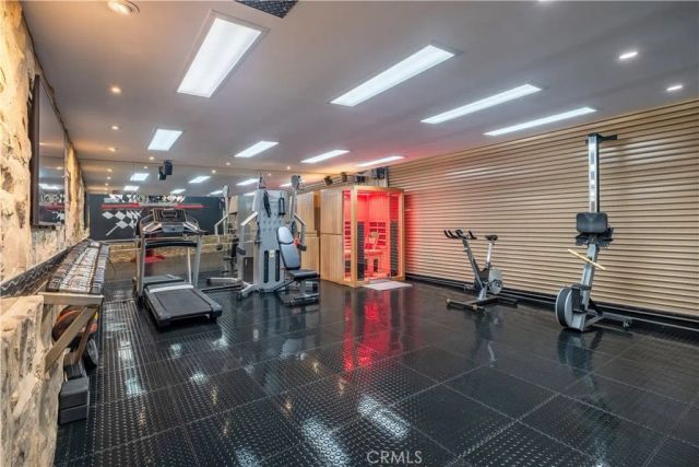 1029 E Acacia, El Segundo, CA 90245